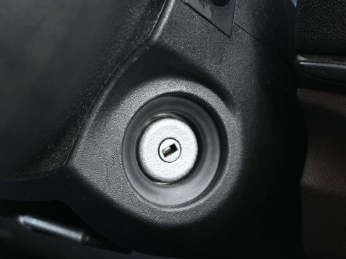 Used 2024 Ford Transit 350 XLT image 34