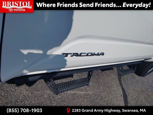 Certified 2025 Toyota Tacoma SR5 image 13