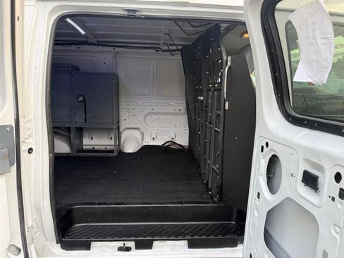 Used 2014 Ford E-350 and Econoline 350 Super Duty image 18