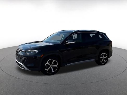 Used 2026 Volkswagen Tiguan SE FWD image 7