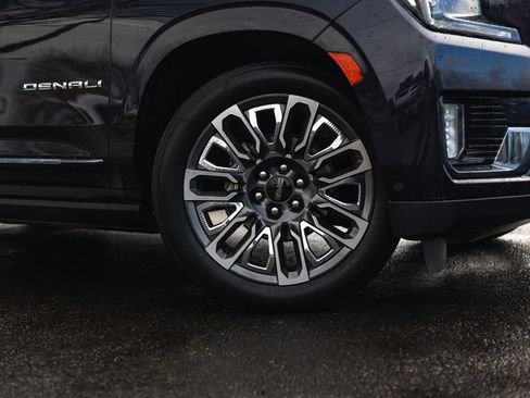 Used 2023 GMC Yukon Denali Ultimate image 4