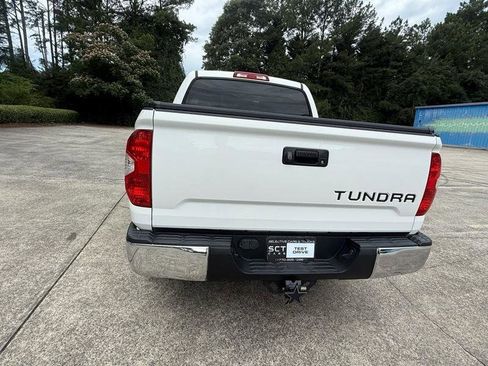Used 2017 Toyota Tundra SR5 w/ SR5 Upgrade Package RWD image 10