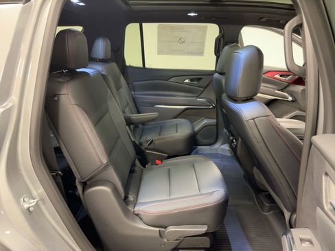 New 2026 Chevrolet Traverse Z71 w/ Driver Confidence Package image 30