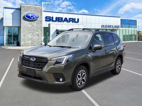 Used 2024 Subaru Forester Premium AWD/4WD image 3