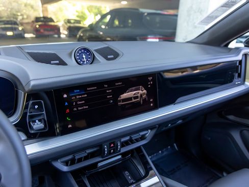 New 2026 Porsche Cayenne Coupe image 38