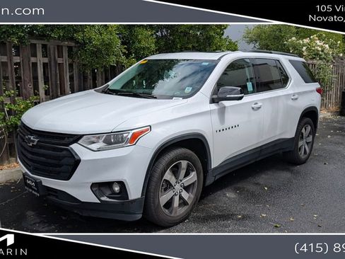 Used 2021 Chevrolet Traverse LT w/ LT Premium Package image 1
