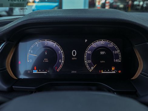 New 2025 Jeep Grand Cherokee L Altitude image 28