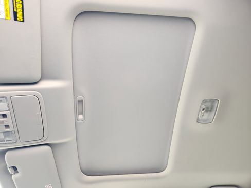 Used 2011 Honda CR-V EX image 24