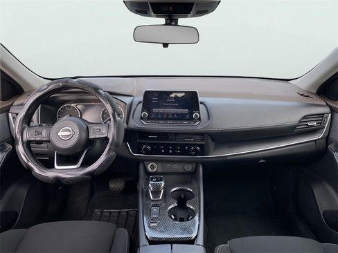 Used 2023 Nissan Rogue S image 15