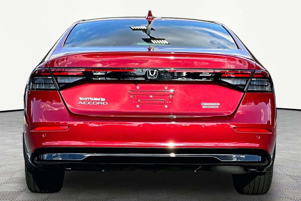Used 2024 Honda Accord Touring image 7