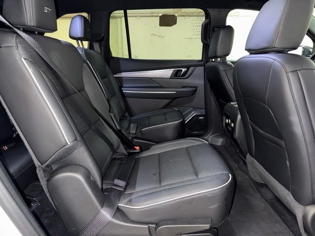 Used 2026 Buick Enclave Sport Touring AWD/4WD image 21