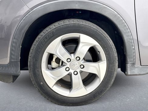 Used 2019 Honda HR-V LX image 12