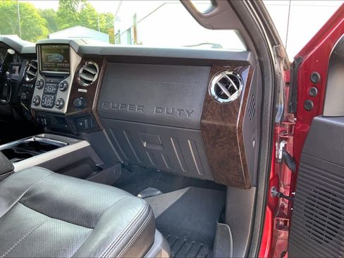 Used 2015 Ford F250 Platinum w/ FX4 Off-Road Package AWD/4WD image 17