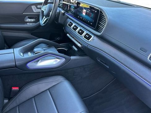 Used 2022 Mercedes-Benz GLS 450 4MATIC image 15