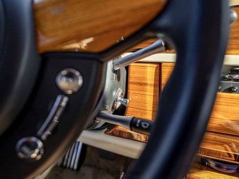 Used 2010 Rolls-Royce Phantom Drophead Coupe RWD image 37