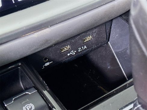 Used 2022 Subaru Outback Limited w/ Popular Package #2 image 29