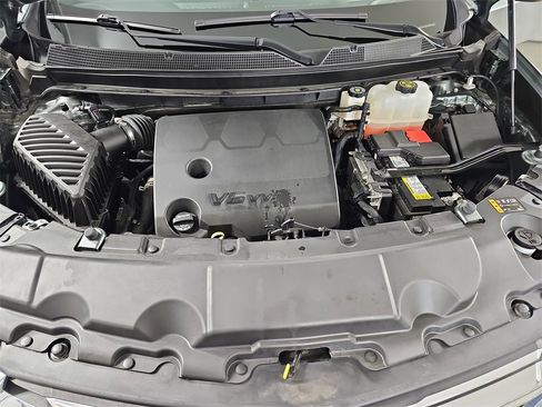 Certified 2023 Chevrolet Traverse LT image 38