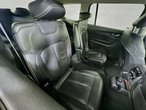 Used 2023 Jeep Grand Cherokee L Laredo AWD/4WD image 25