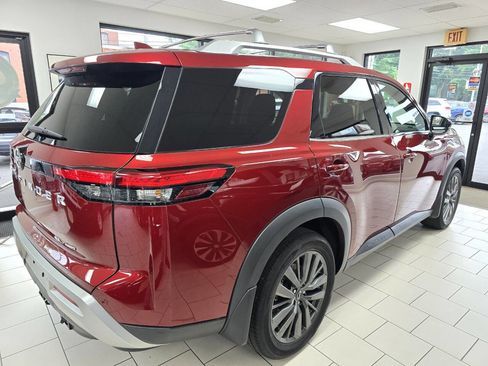 Used 2022 Nissan Pathfinder SL w/ SL Premium Package image 14