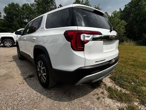Used 2022 GMC Acadia SLE FWD image 4