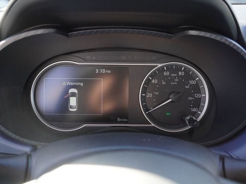 New 2025 Nissan Versa SV image 24