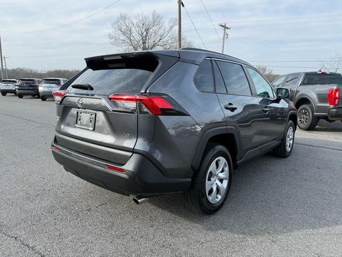 Used 2020 Toyota RAV4 LE image 6