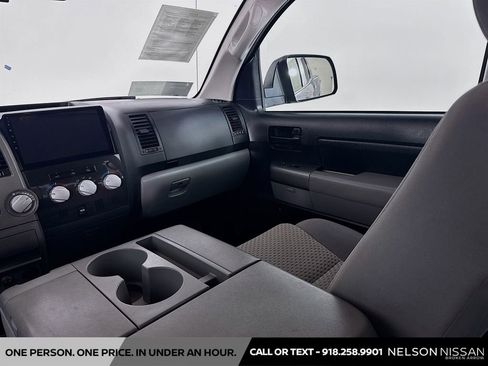 Used 2010 Toyota Tundra 4x4 Double Cab image 20