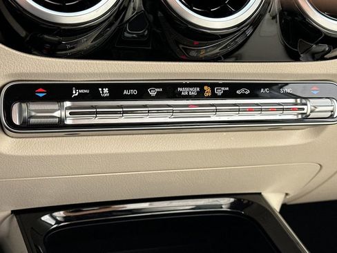 Certified 2026 Mercedes-Benz GLA 250 image 25