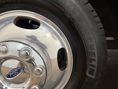 Used 2011 Ford F350 Lariat image 38