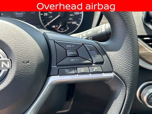 Used 2025 Nissan Altima 2.5 SV FWD image 24