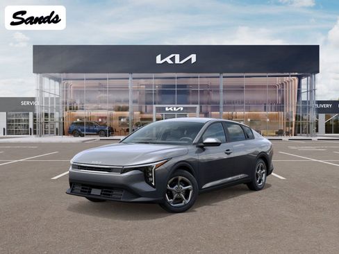 New 2026 Kia K4 LXS image 1