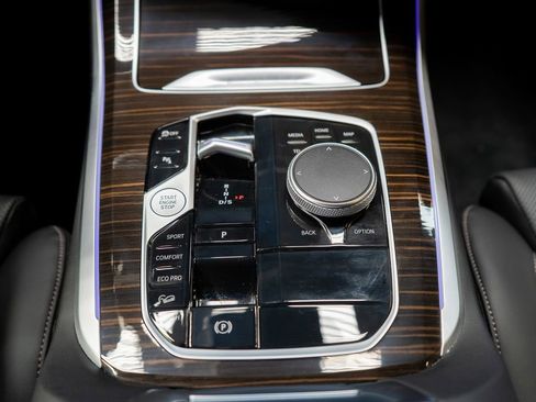 Used 2026 BMW X5 xDrive40i image 32