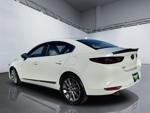 Used 2019 MAZDA MAZDA3 AWD Sedan w/ Preferred Package image 5