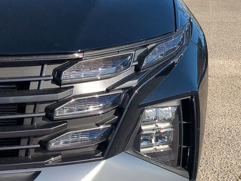 New 2025 Hyundai Tucson SE image 10