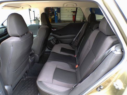 Used 2020 Subaru Outback Premium AWD/4WD image 14