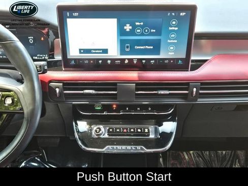 Used 2023 Lincoln Corsair Reserve w/ Equipment Group 201A AWD/4WD image 23