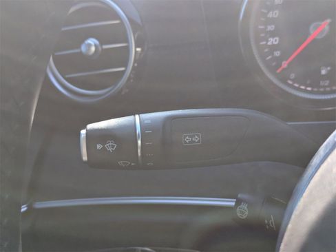 Used 2019 Mercedes-Benz E 300 4MATIC image 60