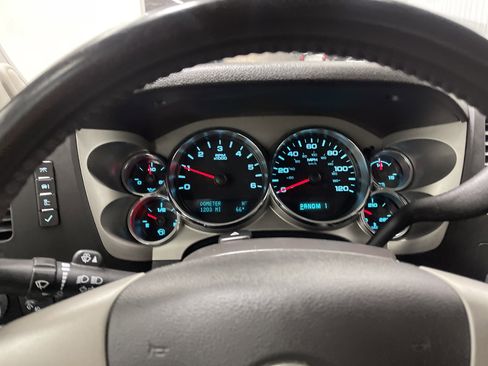 Used 2014 Chevrolet Silverado 2500 LT w/ Interior Plus Package image 30