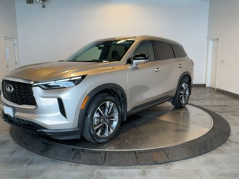 Certified 2023 INFINITI QX60 Luxe w/ Cargo Package AWD/4WD image 4