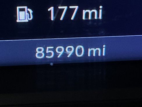 Used 2022 GMC Sierra 1500 Elevation image 28