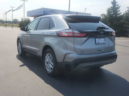 Used 2022 Ford Edge SEL w/ Convenience Package image 4