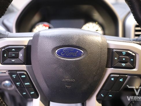 Used 2015 Ford F150 Lariat w/ Equipment Group 502A Luxury image 23