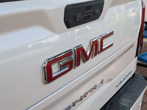 Used 2022 GMC Sierra 1500 Denali image 14