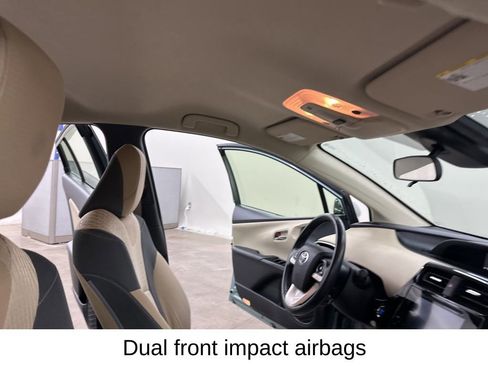 Used 2017 Toyota Prius Three image 22