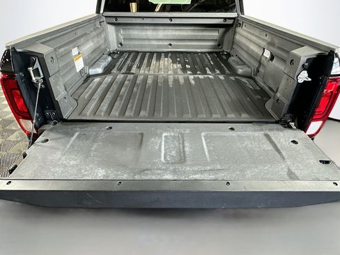 Used 2024 Honda Ridgeline Sport image 23