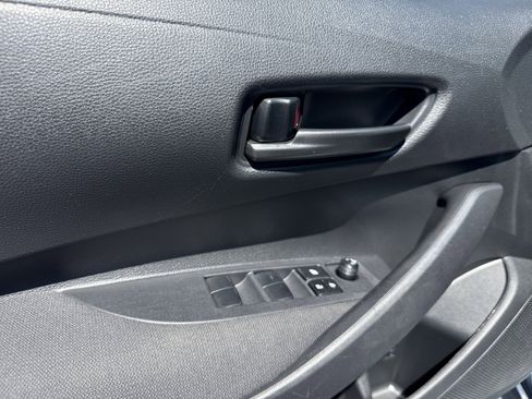 Used 2024 Toyota Corolla LE FWD image 5