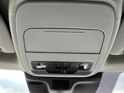 Used 2025 Ford Expedition Max Platinum AWD/4WD image 20