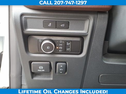 Used 2024 Ford Expedition Limited AWD/4WD image 14
