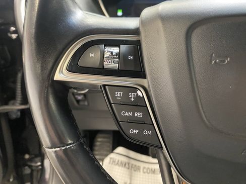 Used 2019 Lincoln Nautilus Select w/ Class II Trailer Tow Package image 23