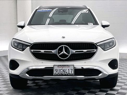 Certified 2025 Mercedes-Benz GLC 350e 4MATIC image 2